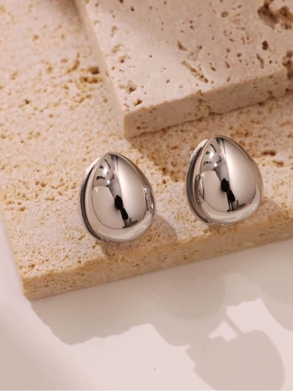 Classic Silver Teardrop Stud Earrings 
Waterproof 
Stainless Steel